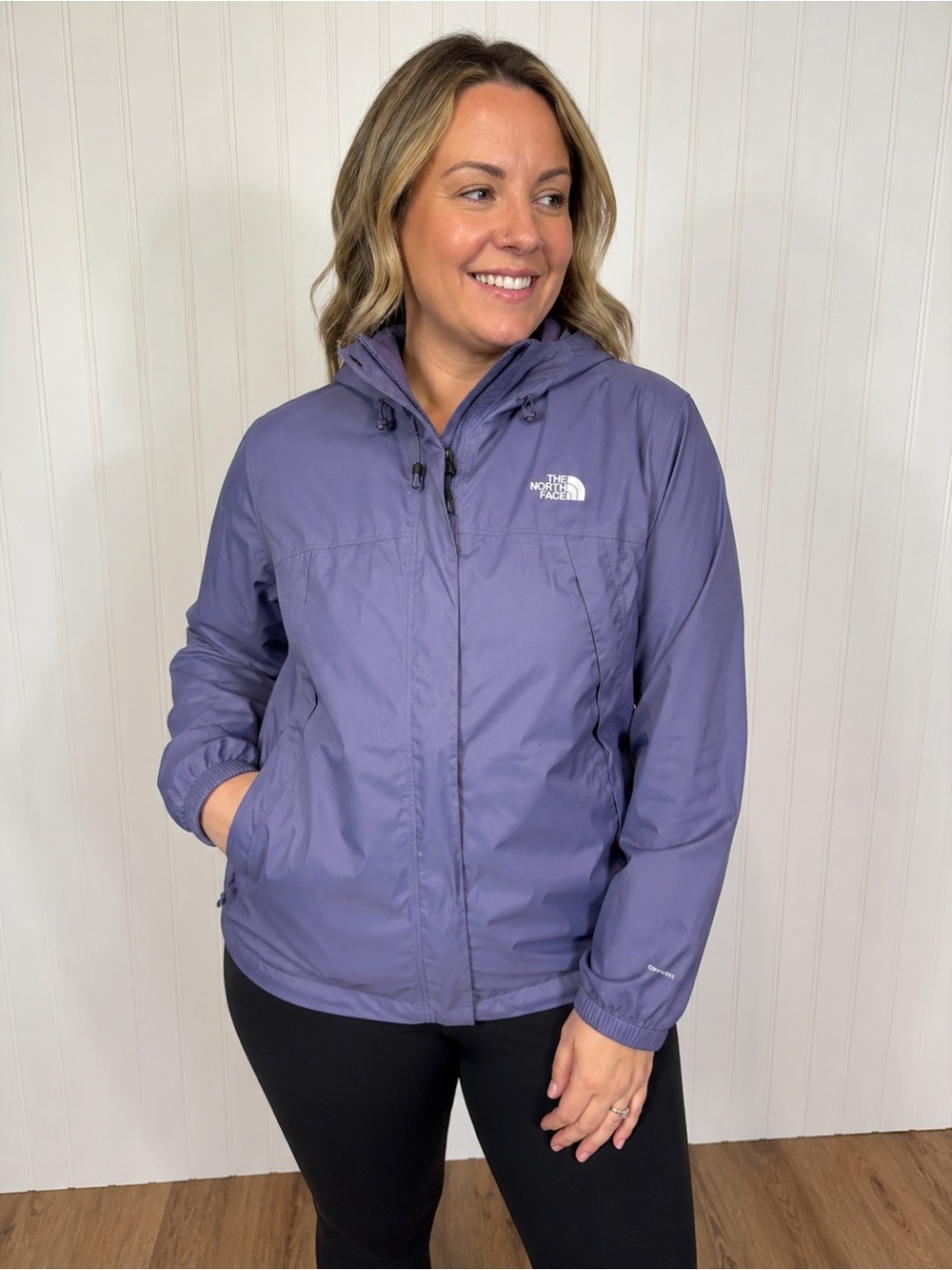 The North Face Women’s XL DryVent Waterproof Hooded Rain Jacket Purple